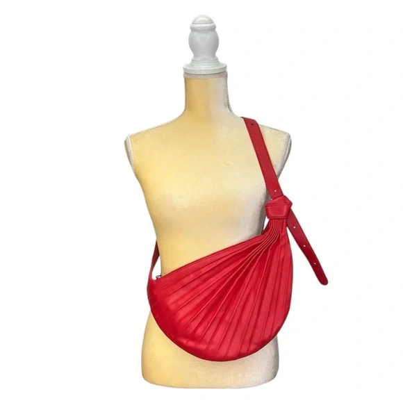 Sabrina Zeng Chiaroscuro Hammock Sling Bag Crossbody Coral Red Leather Belt  Bag